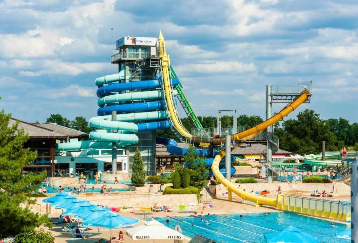 Hotel Maj Inn Моравске-Топлице Экстерьер фото